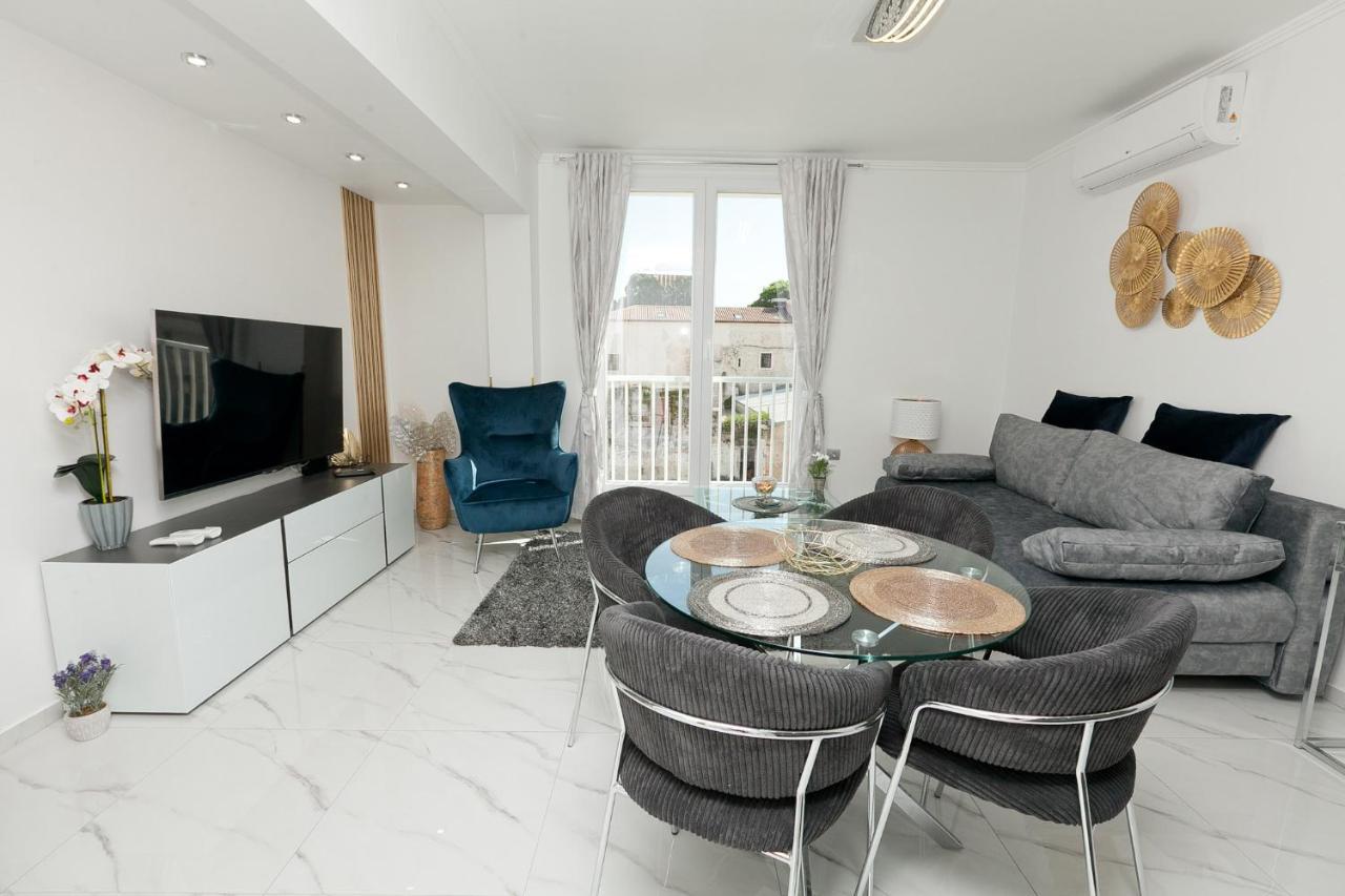 Katja Malo Misto Apartment *